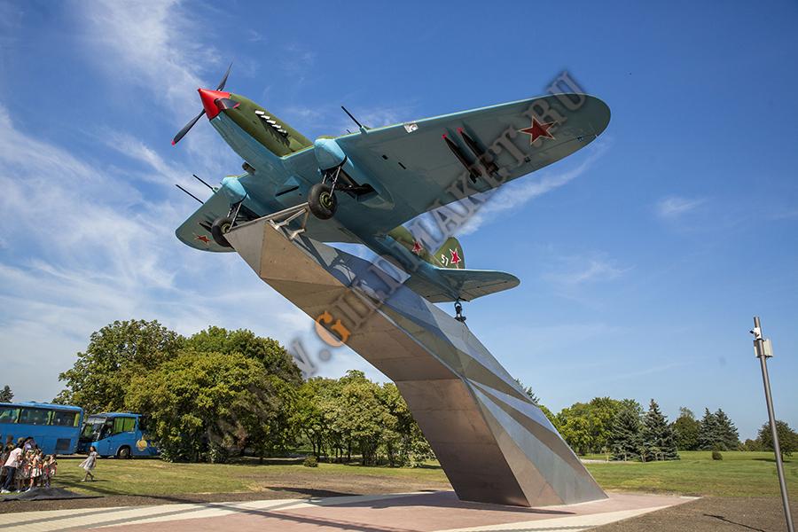 il-2-minsk-11-
