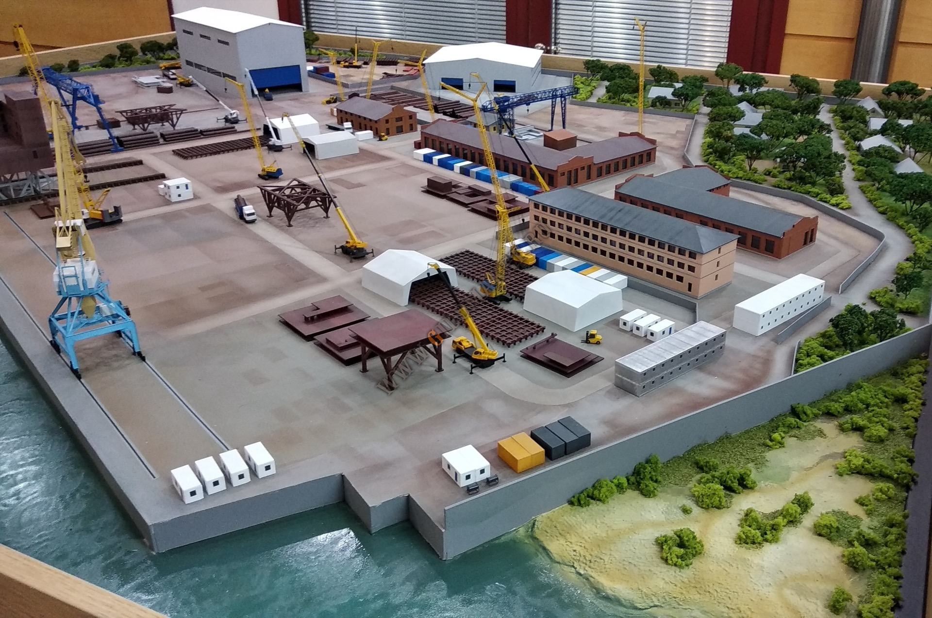 Промзона (3)